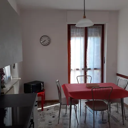 Apartment Casa Bricat In Centro A Monforte Monforte D'Alba