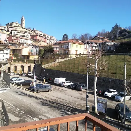 Casa Bricat In Centro A Monforte * Monforte dʼAlba